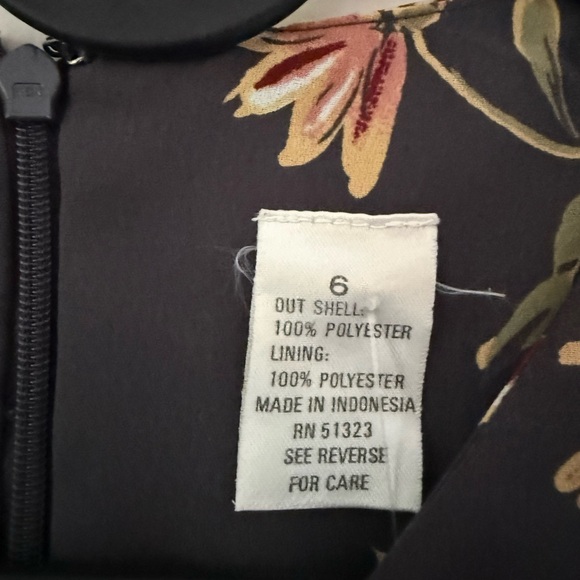 Chaus Vintage Floral Sleeveless Dress - Picture 4 of 6